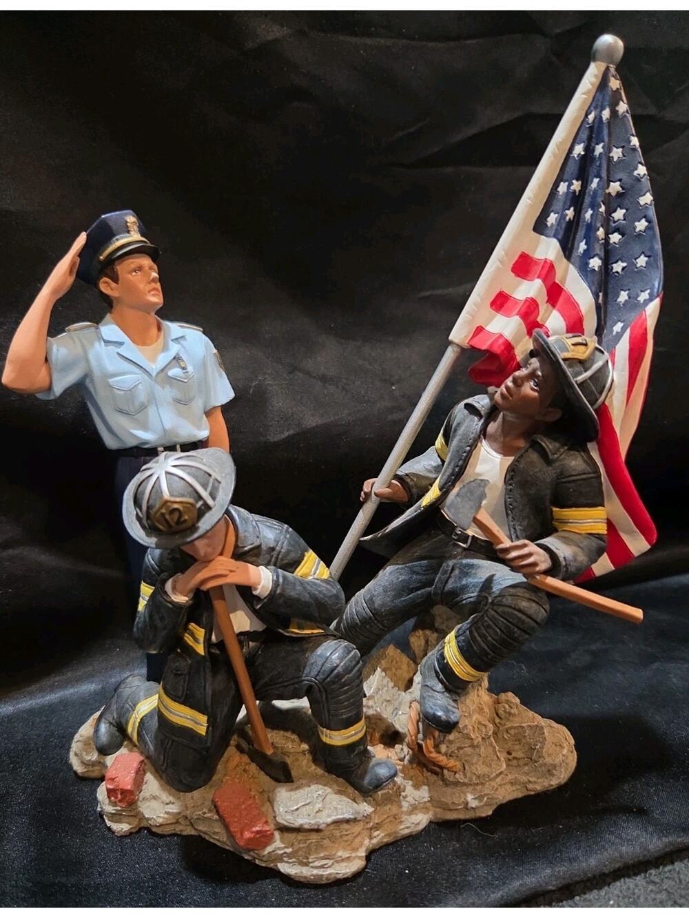Home Interiors 2002 A Pocket Full of Hope 11829 A Hero's Salute Police Fire Fig